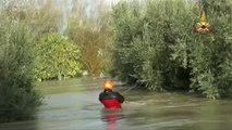 Orte (VT) - Alluvione 18 - Salvataggio cavallo (13.11.12)