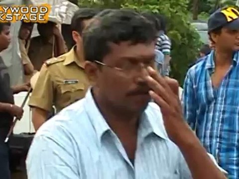 Salman Khan FIGHTS with Shahrukh Khan for Ajay Devgn