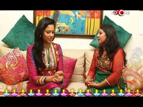 Grand premiere of Jab Tak Hai Jaan, Sunny Leone's Diwali plans, Deepika's sweet Diwali, & more