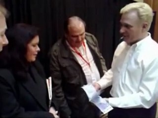 Cheque Mate by Andy Clockwise - Magic Trick