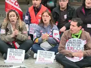 Tải video: Piquetes impiden paso a El Corte Inglés de Barcelona