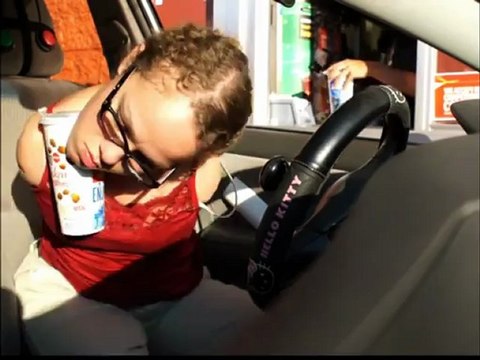 Commander au drive sans bras, c’est possible