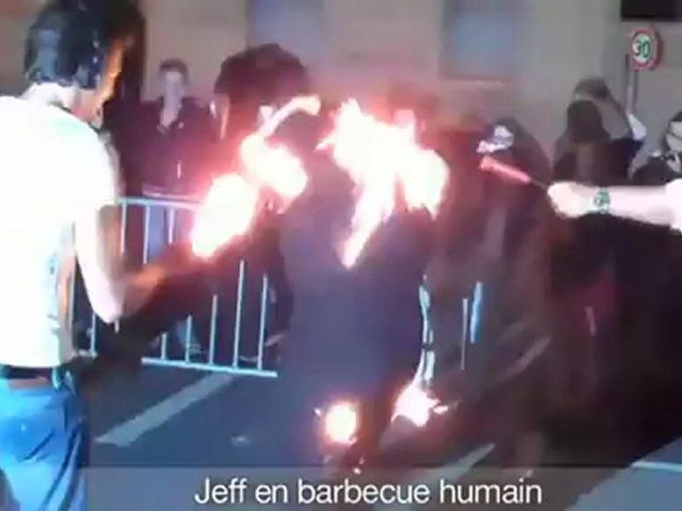 Jeff en barbecue humain - C'Cauet sur NRJ