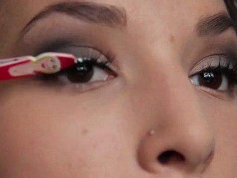 Vampire Diaries Saison 3 - Apprenez à vous maquiller comme Katherine Pierce, le tutoriel