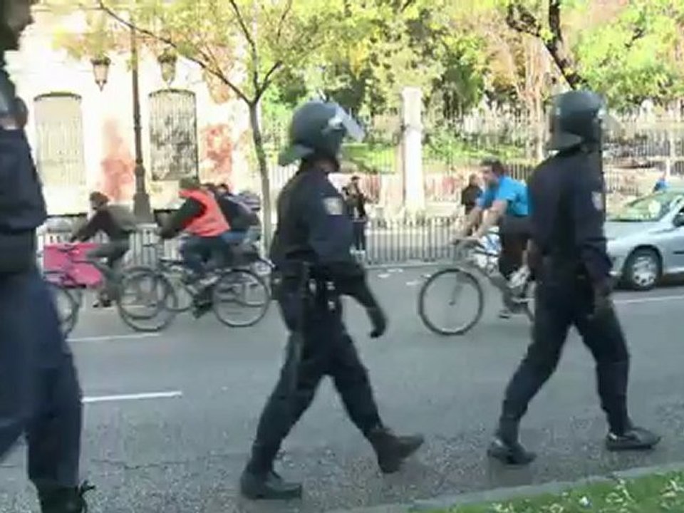Heurts entre manifestants et policiers à Madrid