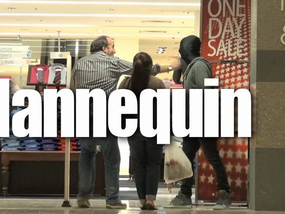 Public Prank - Mannequin 3