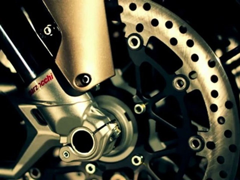 MV Agusta Brutale MY2013