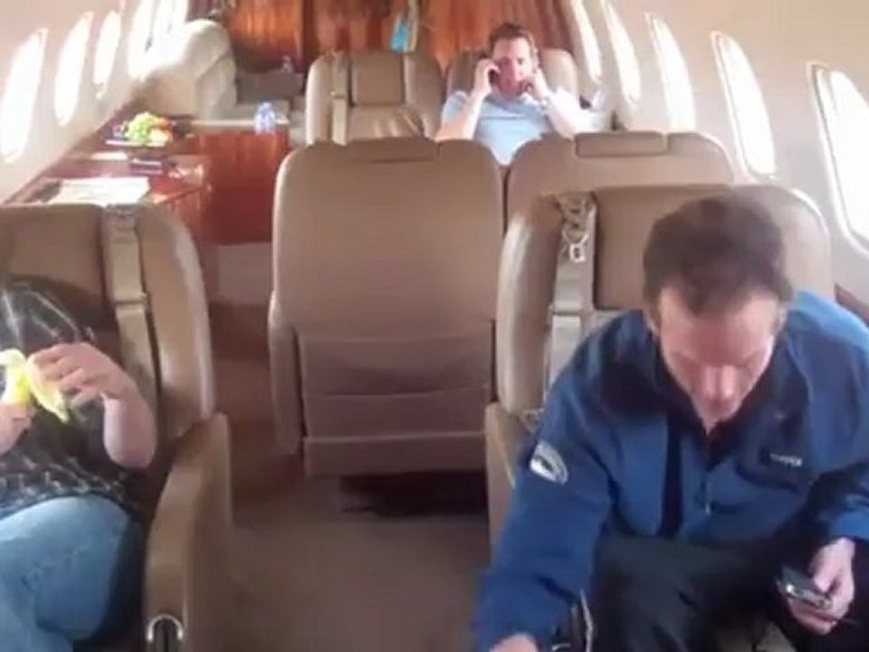 World Tour - Leaving Madrid - Featurette World Tour - Leaving Madrid (Anglais)