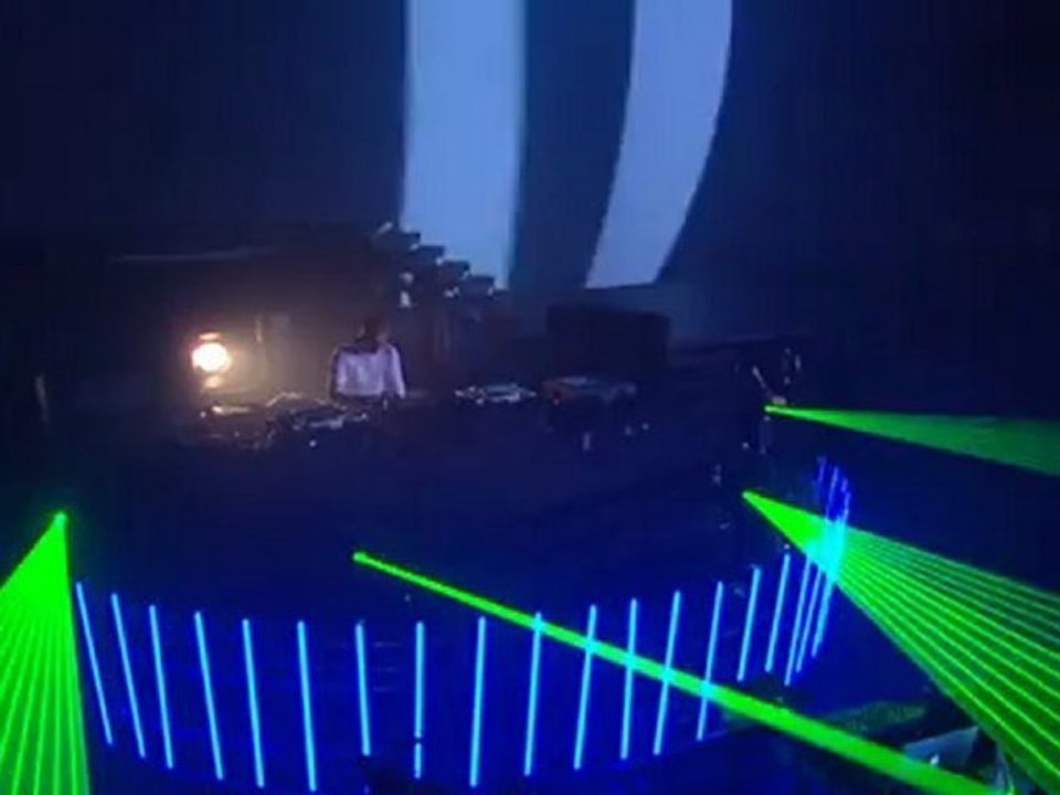 Armin Only  Ahoy 11-11-2006 (3-5)