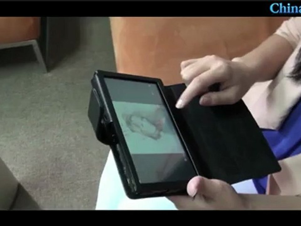 Car DVD Player with Detachable Android Tablet - Detatchable Android Tablet and Car DVD Player Combo