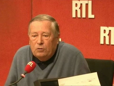 Non-cumul des mandats : la réforme symbolique d'Hollande