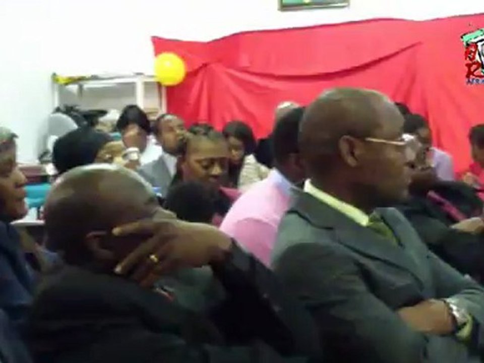 ANNIVERSAIRE DE L'ANGOLA AVEC L'EGLISE EVANGELIQUE DU PASTEUR ANTONIO TUSAMBA