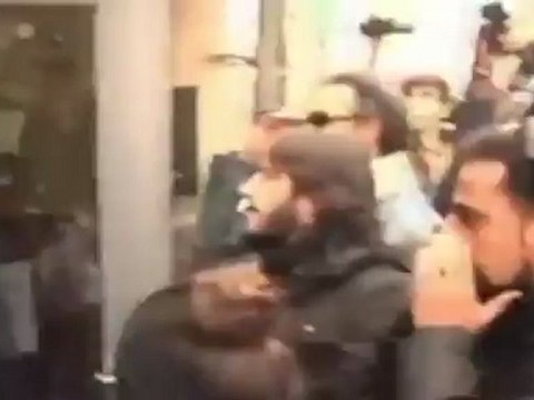 Las plataformas contra los desahucios aprovechan la huelga para asaltar bancos