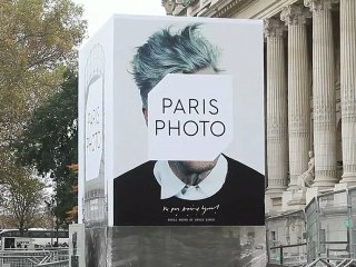 Giorgio Armani surfe au Grand Palais pour Paris Photo