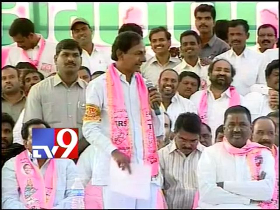 Cong cheats T-people - KCR