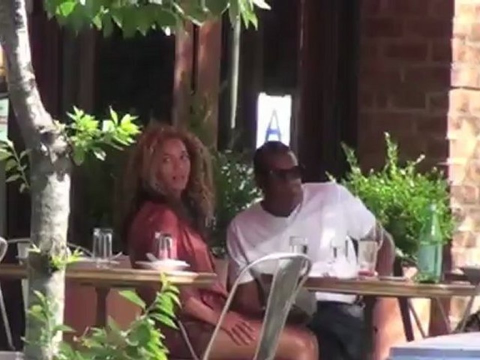 Beyonce ohne Make-up in Bikini