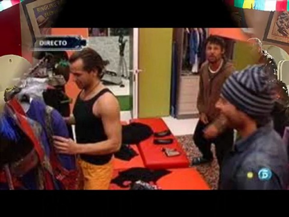 LOS TRES MOSQUETEROS Y SU DAMA