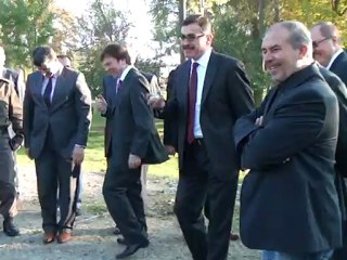 Vali Dursunbey'de Bocce Oynadı