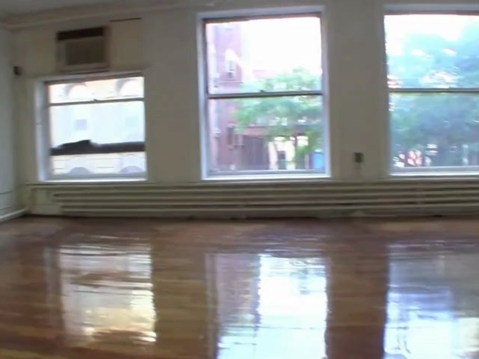 15TH & FIFTH AVE 2,100 SF