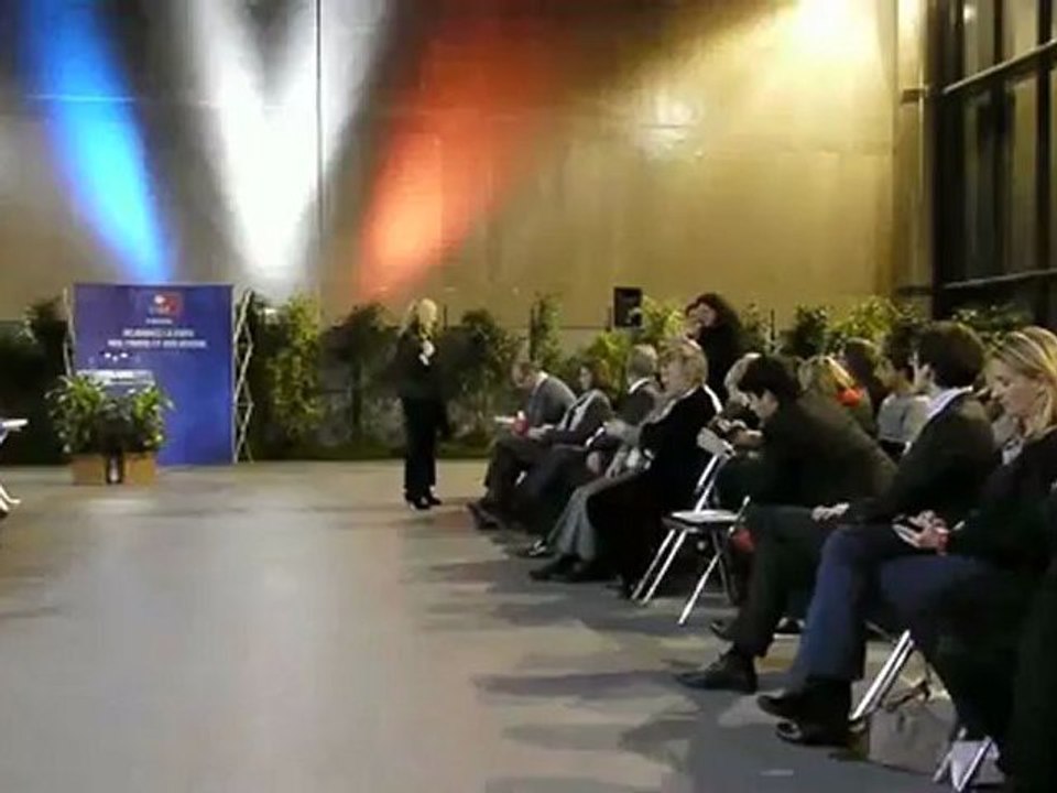 Soirée d'information sur les motions de l'UMP question boite à idée
