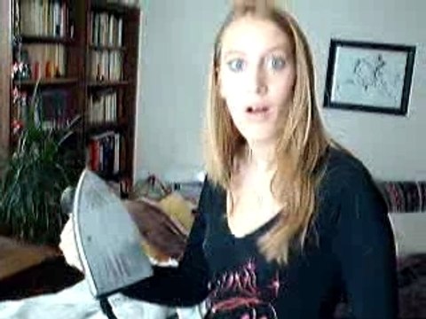 fiona découvre le fers a repasser