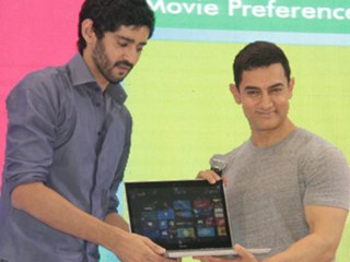 Aamir Khan Launches Windows 8 OS In India