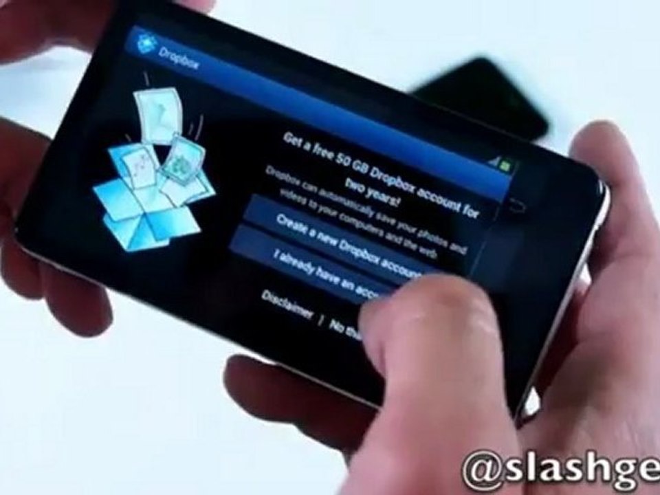 Samsung Galaxy Camera hands-on and unboxing by SlashGear2 (phonemart.pk)