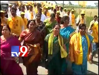 Chandrababu enquires on farmers and students issues