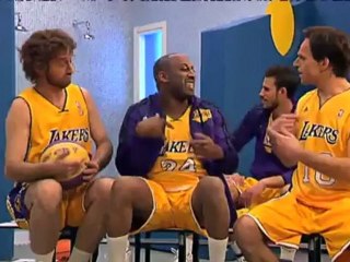 TV3 - Crackòvia - Obama visita els Lakers