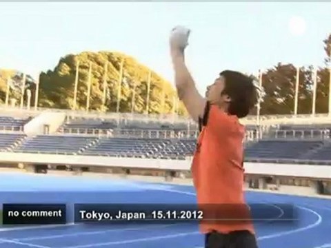 Meet the world's fastest man on four limbs - no comment