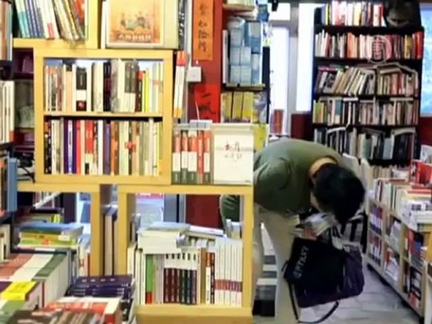 В Гонконге спрос на книги, которые запретили в КНР
