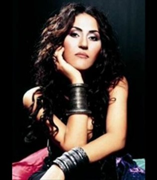 Aynur DoGaN YAr Ben SaNa Es OlaM 2008 susesli.com WwW.KaLBiNDeKiSeSLi.CoM