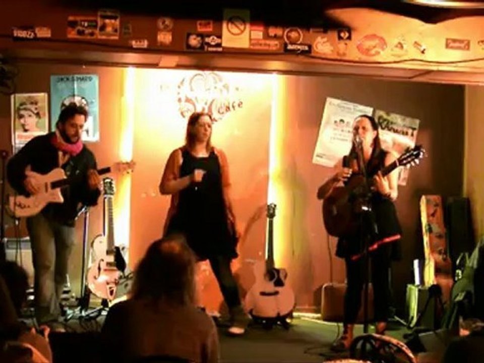 Maggy bolle & Evelyne Gallet "l'entuuuulade" au Roger's Café Belfort