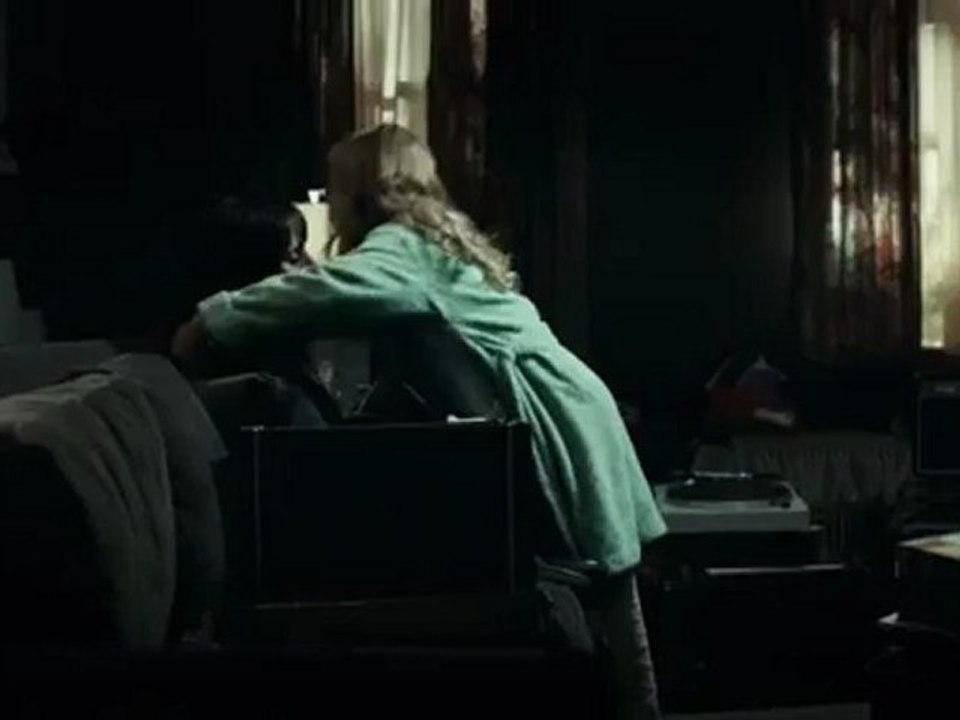 Mamá - Trailer en español (2013) www.peliculaskid.com