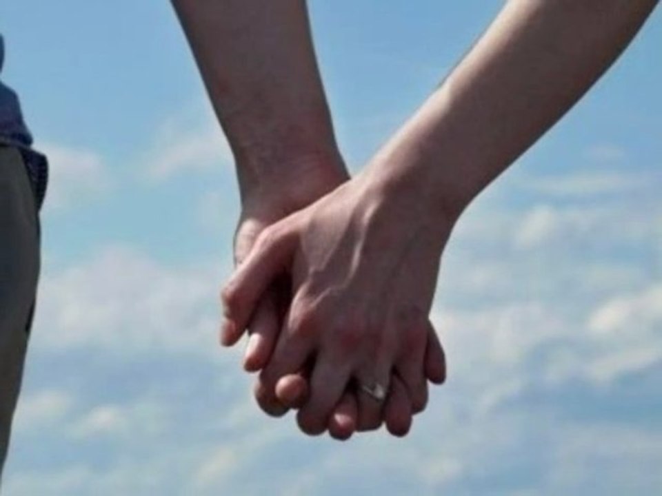 L' hymne à l'amour chanté par Fabrice de L'Oise