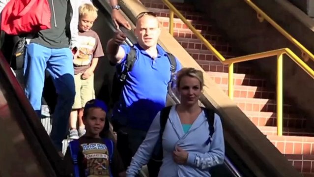 Britney Spears Denies Wedding Is Off