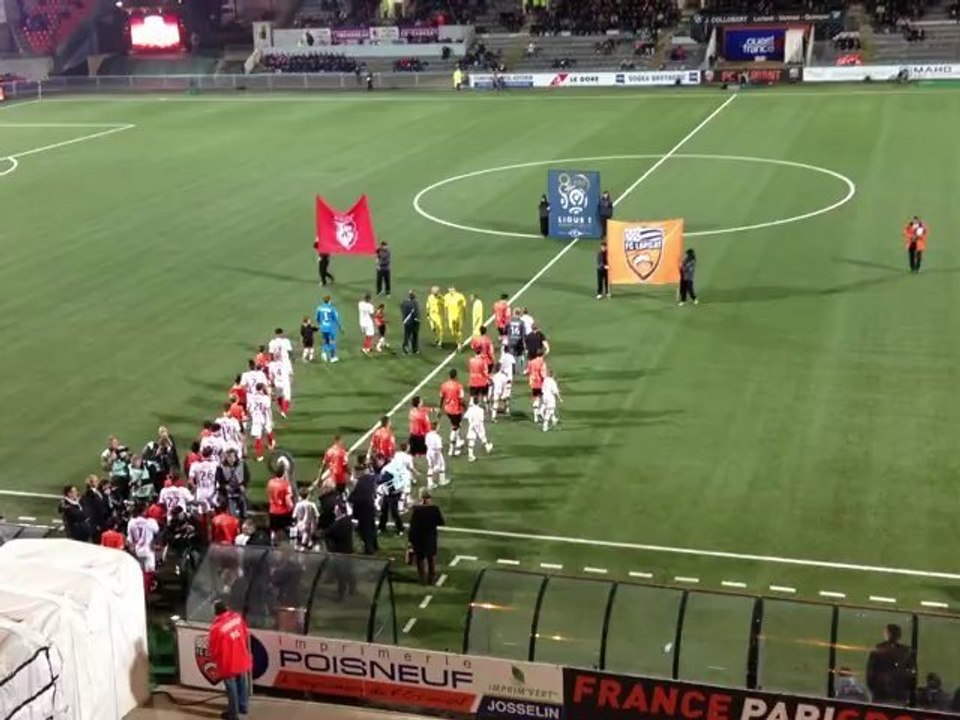 Entrée des joueurs / FC Lorient - LOSC