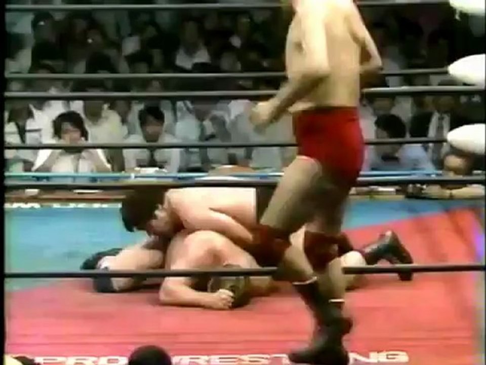 Giant Baba & Jumbo Tsuruta vs Stan Hansen & Jerry Blackwell
