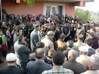 17. kasim  2012. elfida nin cenaze merasimi. Cambazli kö. 012