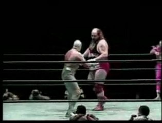Mil Mascaras & Ultimo Dragon vs Earthquake  (John  Tenta) & Billy Gun (Stan Lane) 1993 Japan
