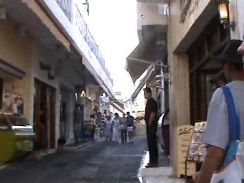 FTI Berlin Kreuzfahrt Santorin Ausflug Eselritt Shopping in Fira