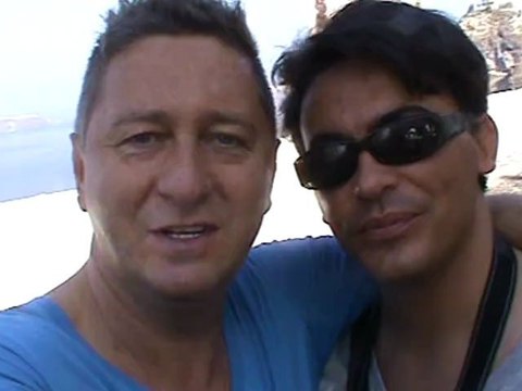 FTI Berlin Kreuzfahrt Santorin Ausflug Eselritt Shopping in Fira Hubert Fella und Matthias Mangiapane