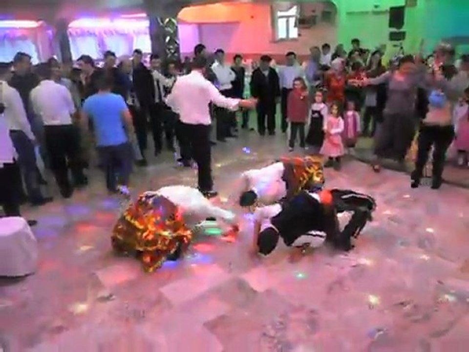 Seyit & Ayşegül 'ün düğünü kemaneci kemal ve ekibiyle (3)