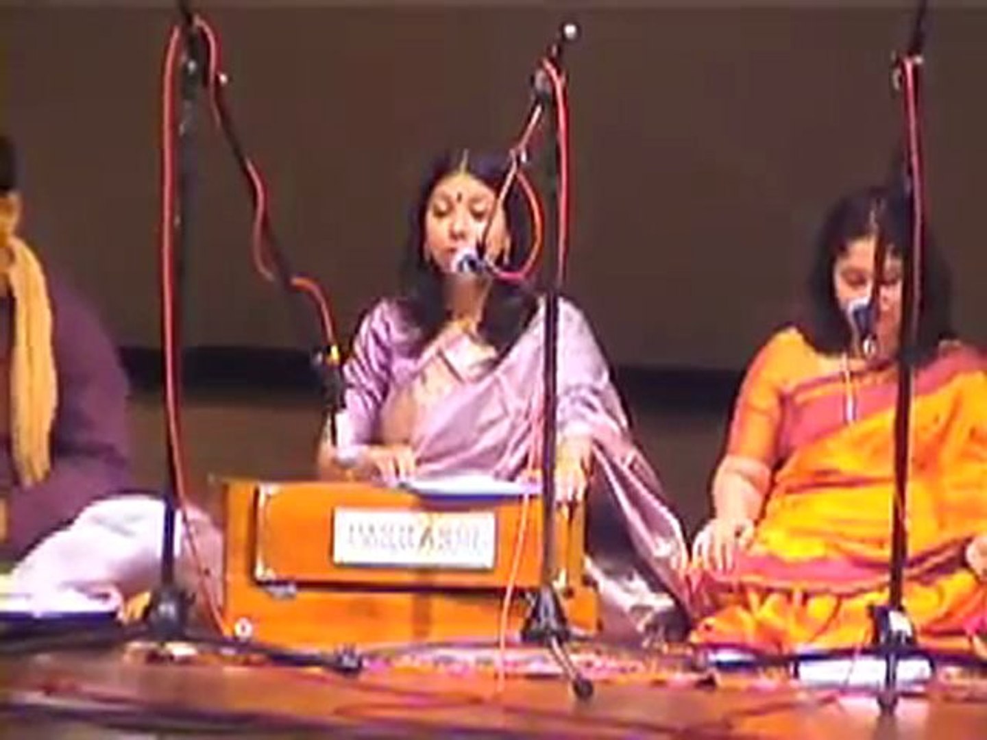 ⁣Nazrul Geeti- Bhoriya Poran- Jhumka,Singapore