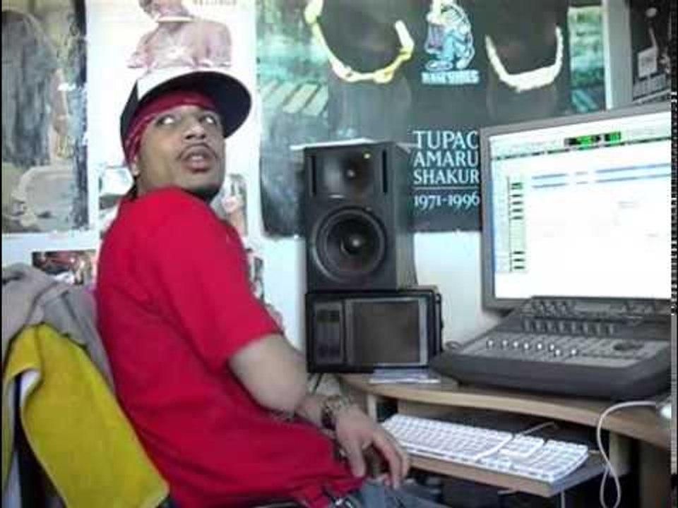 In de Studio bij THC - Rocks legt Je Bent Niet Alleen uit