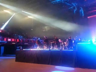 04.11.12 koncerti nè arena geneve pèr 100 vjetorin e pamvarsis sè shqipèris xhavit aliti