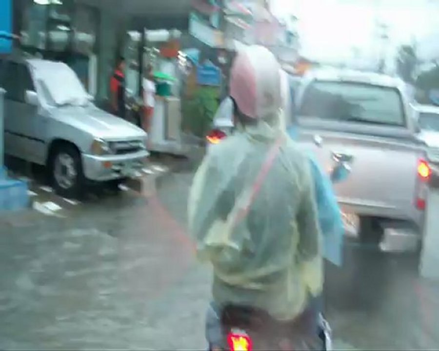Riding_in_the_rain_0001