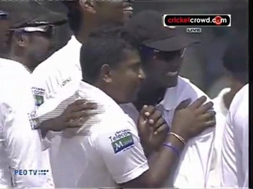 Herath the star in SL's crushing win
