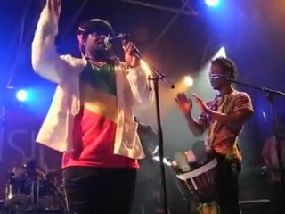 Beta Simon  & Jah-B-Jah - Cuita - Festival Music to Rock the nation -