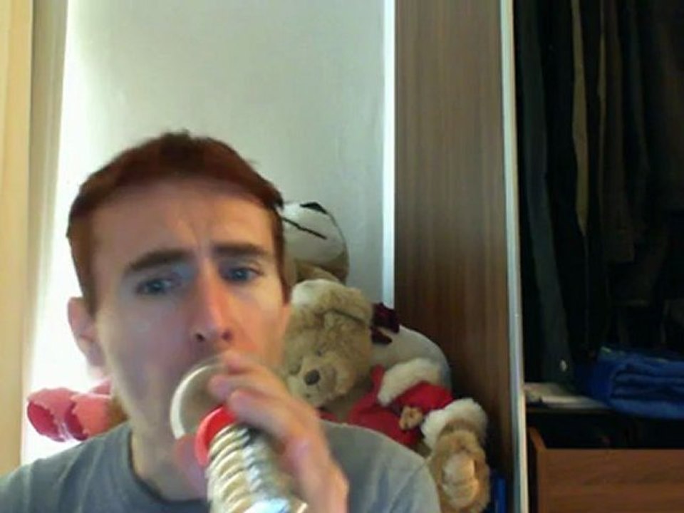 Wiwi égratigne "rage hard" de Frankie Goes To Hollywood